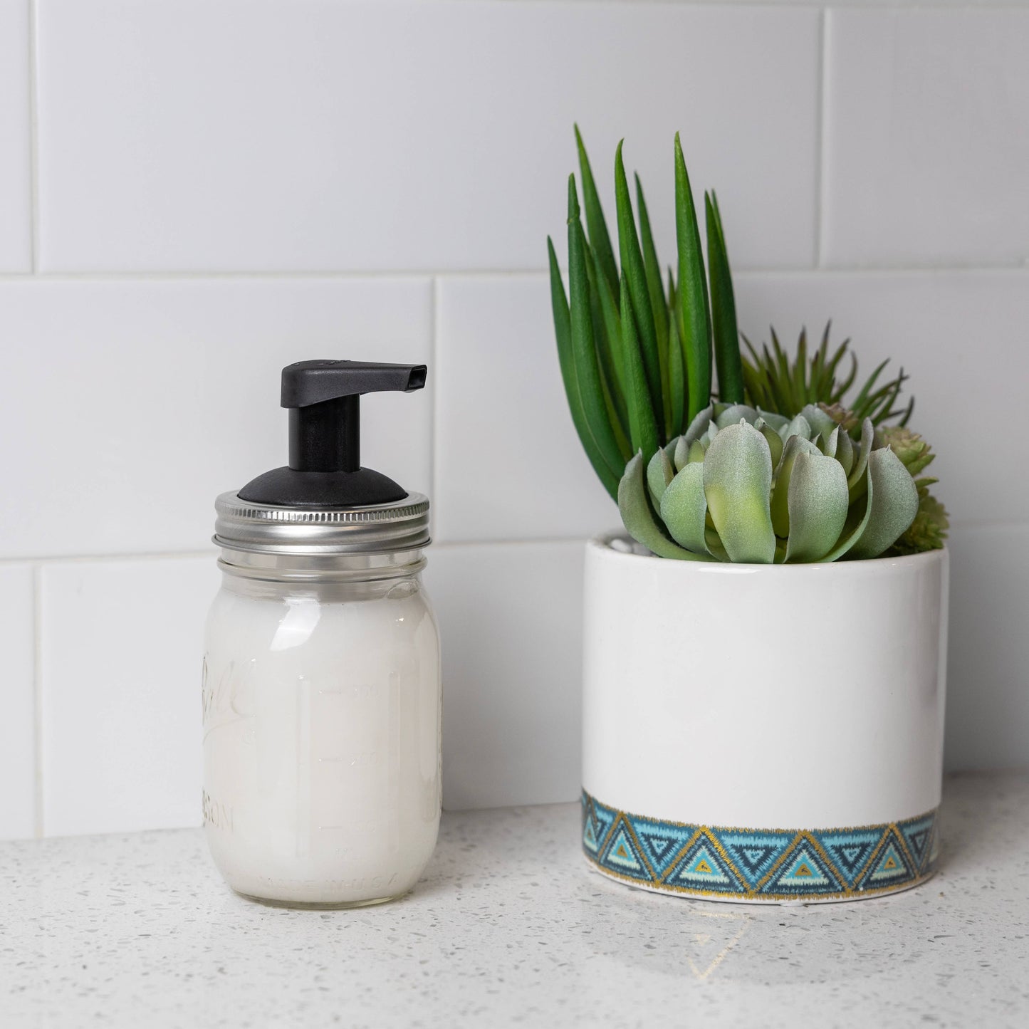 Jarware Black Foaming Soap Dispenser Lid, Regular Mouth